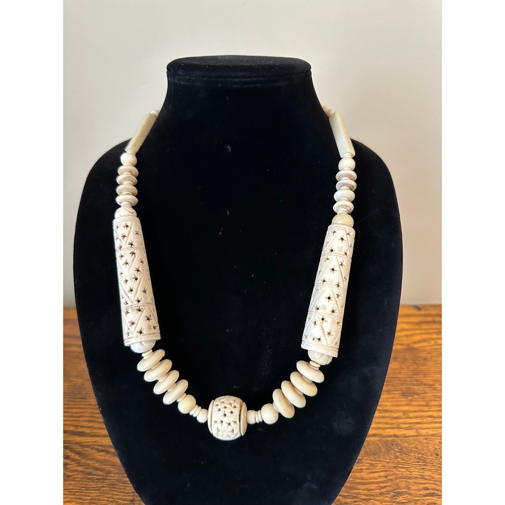 Vintage‎ Carved Cream Bead Statement Necklace Geometric Floral Boho 24.5 Inch
